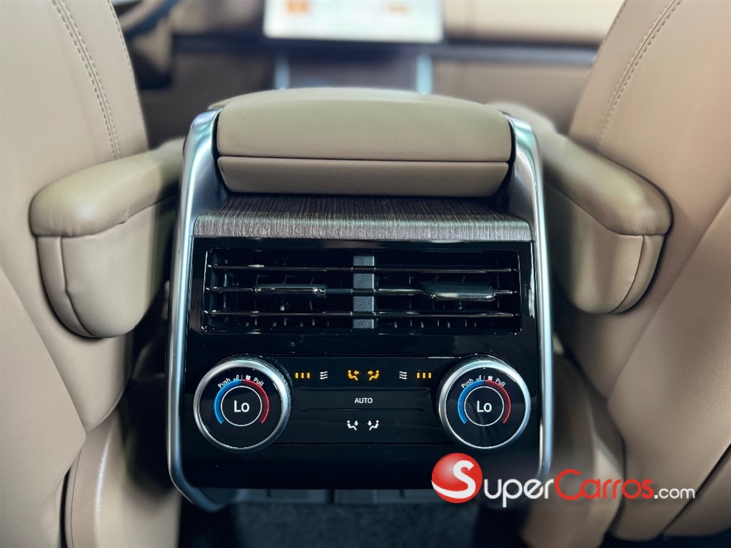 2025 Land Rover Range Rover Vogue HSE — foto 7 / 10