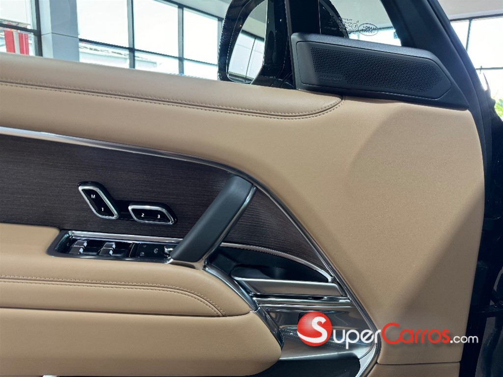 2025 Land Rover Range Rover Vogue HSE — foto 10 / 10