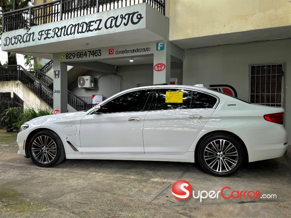 2018 BMW Serie 5 530E — foto 4 / 12