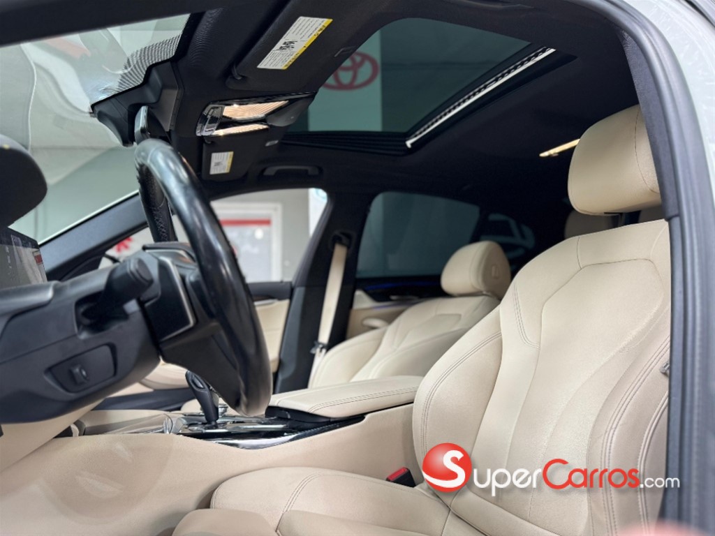 2018 BMW Serie 5 530E — foto 6 / 12