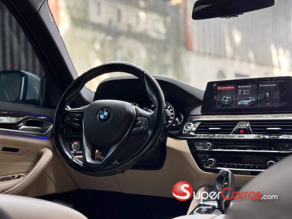 2018 BMW Serie 5 530E — foto 10 / 12