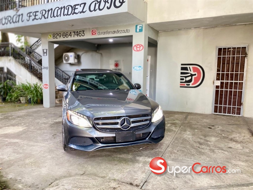 2018 Mercedes-Benz Clase C 350 — foto 9 / 12