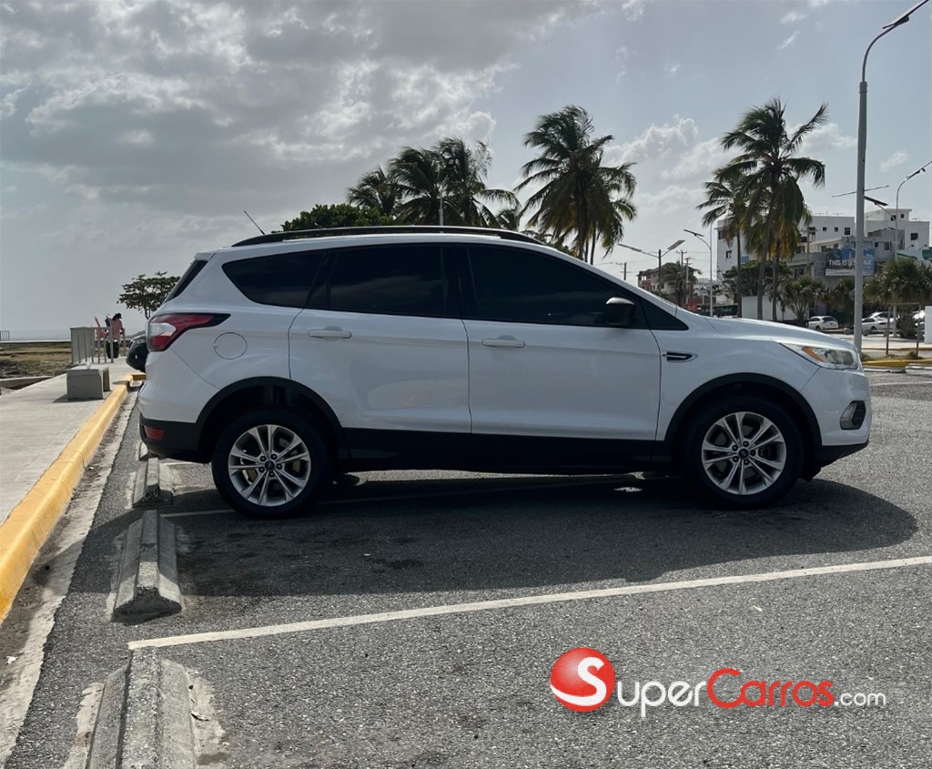2017 Ford Escape SE Ecoboost — foto 4 / 12