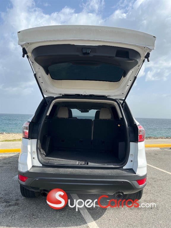 2017 Ford Escape SE Ecoboost — foto 8 / 12