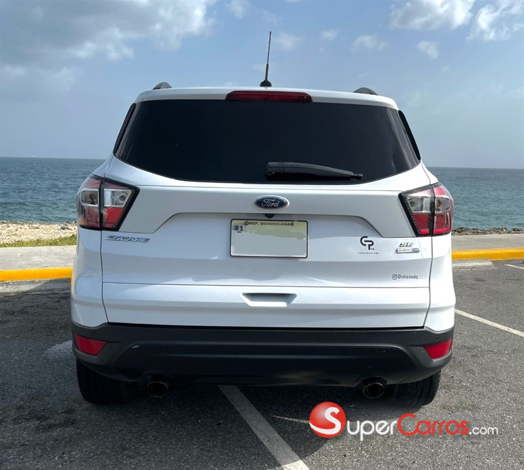 2017 Ford Escape SE Ecoboost — foto 9 / 12