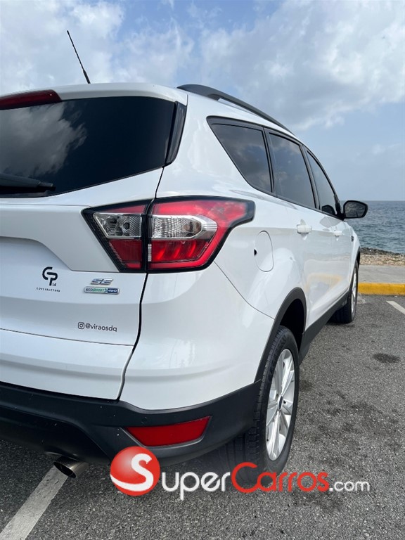 2017 Ford Escape SE Ecoboost — foto 10 / 12