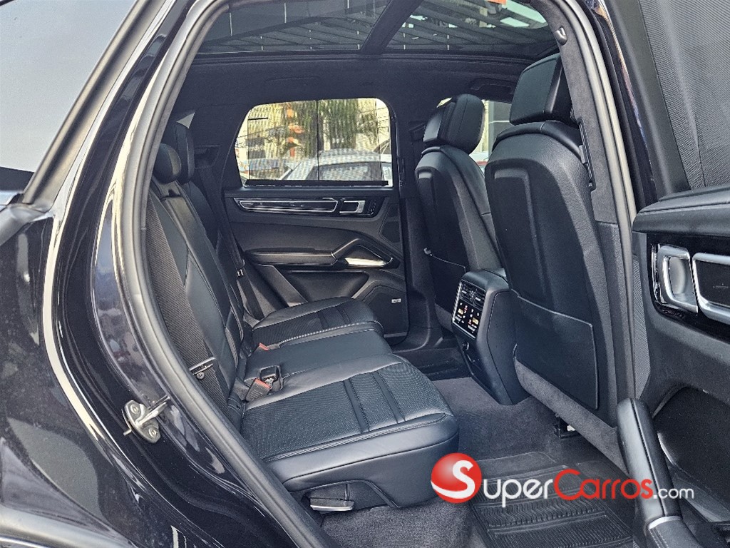2019 Porsche Cayenne Turbo — foto 11 / 12