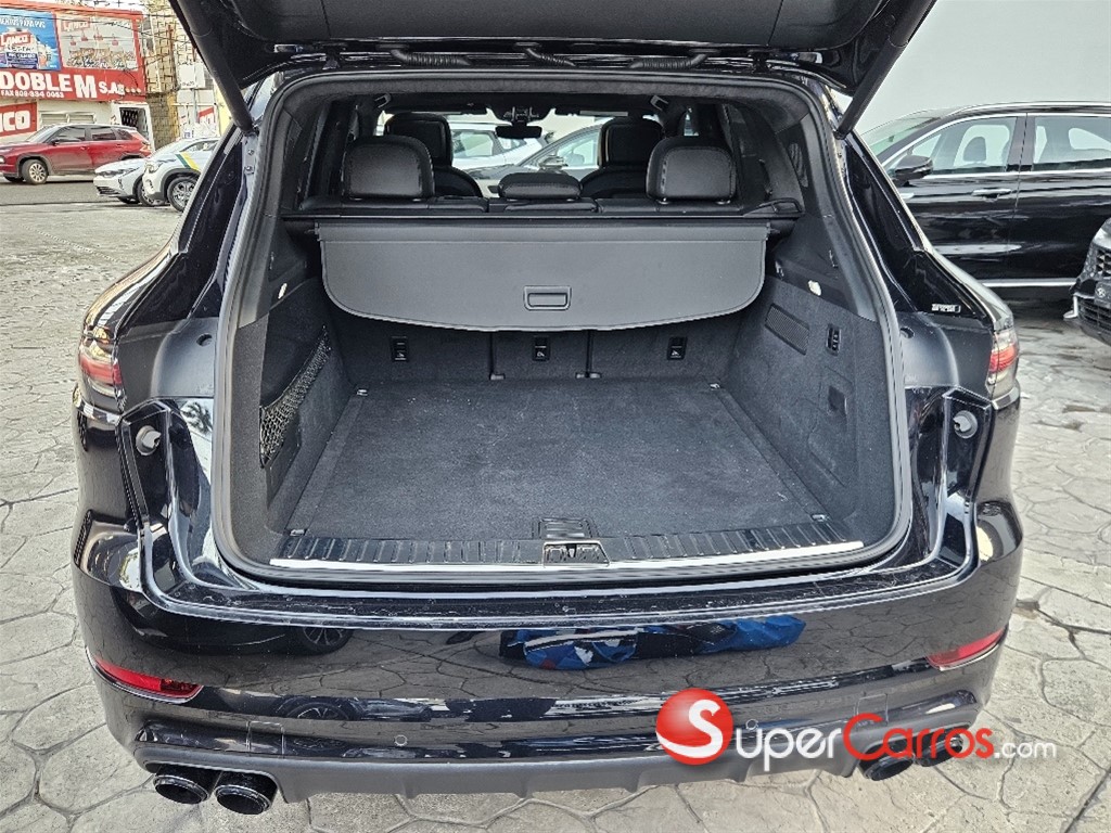 2019 Porsche Cayenne Turbo — foto 12 / 12