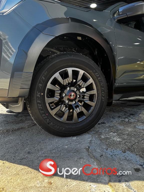 2027 Isuzu DMAX LSE — foto 4 / 12