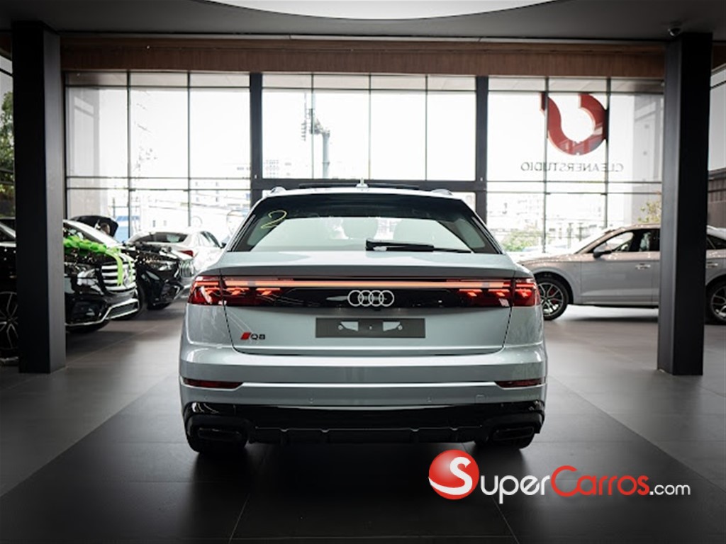 2025 Audi Q8 Sline — foto 4 / 12
