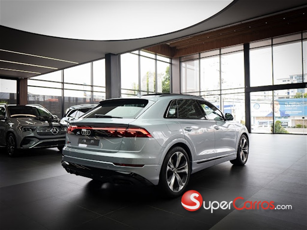 2025 Audi Q8 Sline — foto 6 / 12