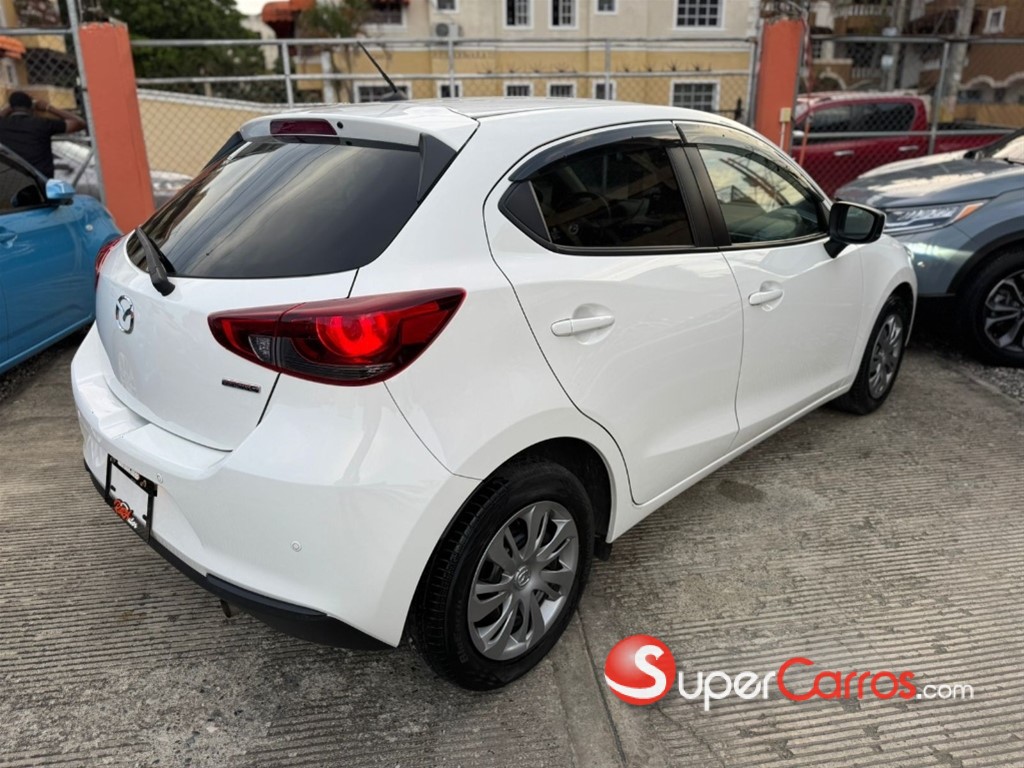 2020 Mazda 2 — foto 6 / 10