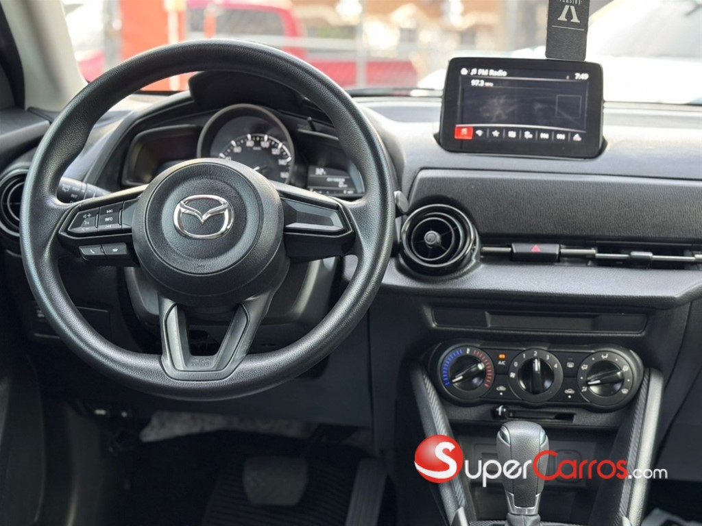 2020 Mazda 2 — foto 7 / 10