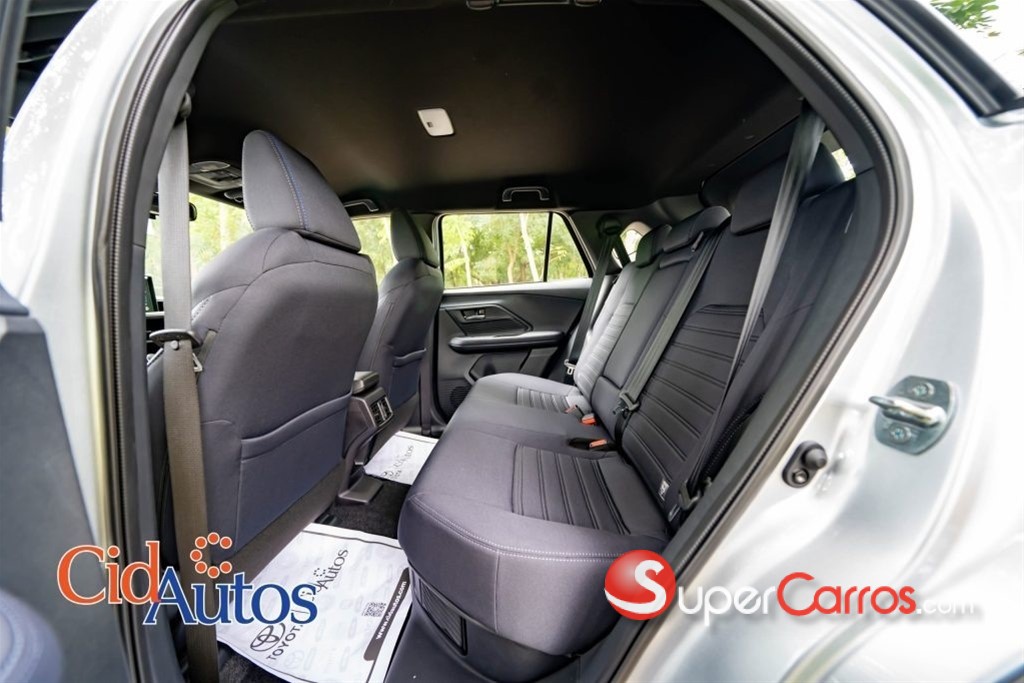 2026 Toyota Yaris Cross Full — foto 10 / 10