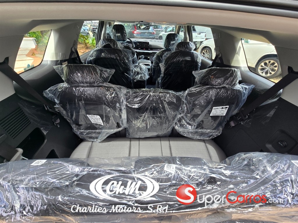 2026 Kia Carnival — foto 10 / 12