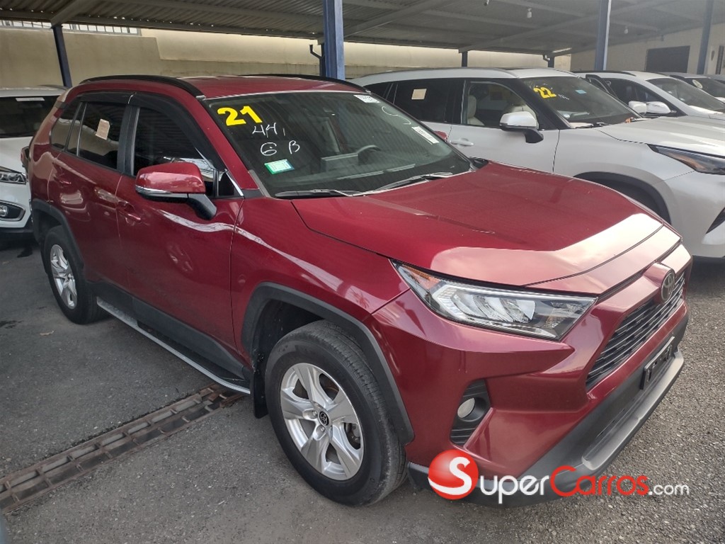 2021 Toyota RAV4 XLE