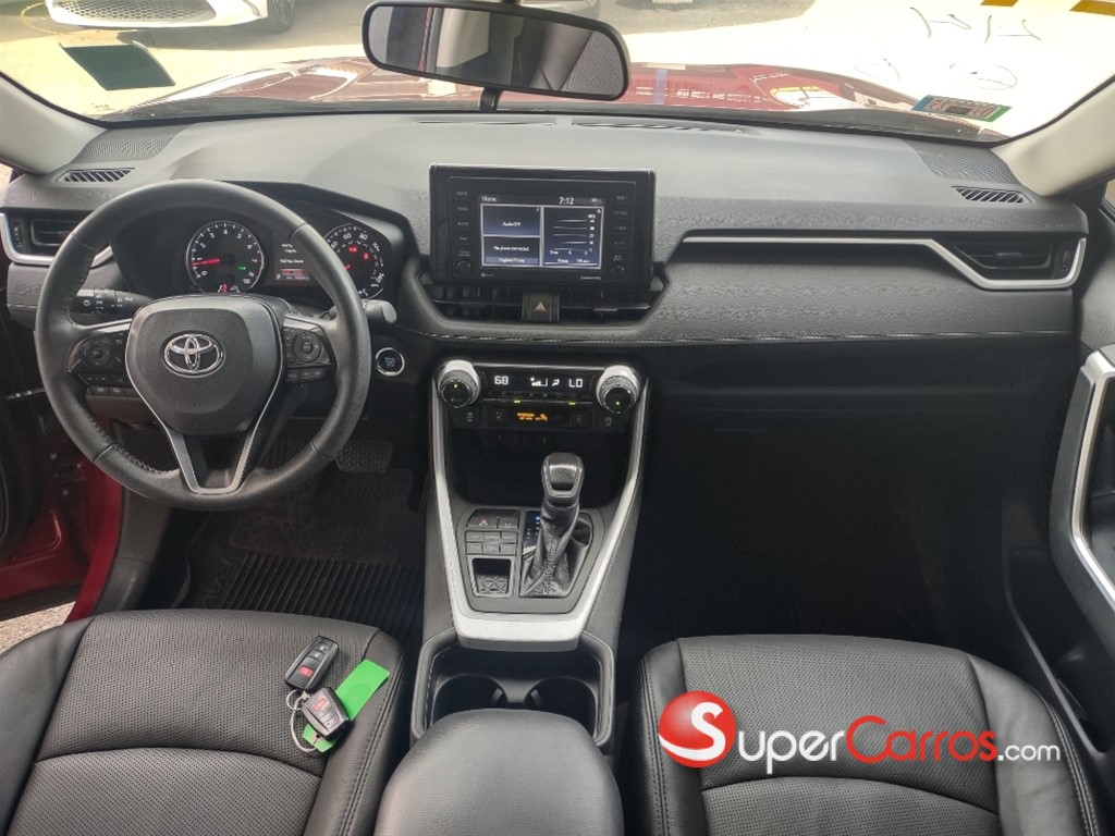 2021 Toyota RAV4 XLE — foto 4 / 10