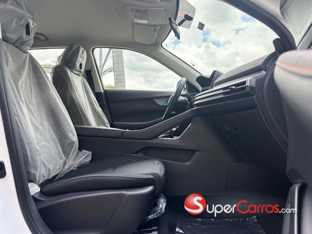 2027 Changan CS 35 — foto 6 / 8