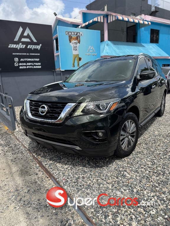 2020 Nissan Pathfinder SV