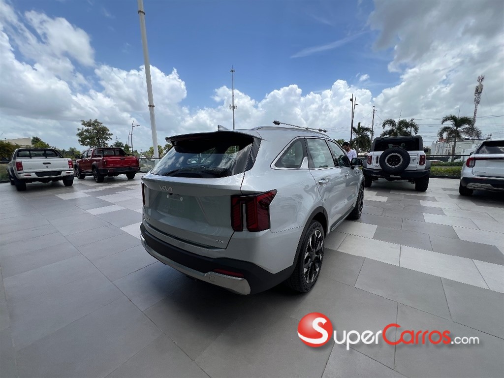 2027 Kia Sorento Limited — foto 4 / 12