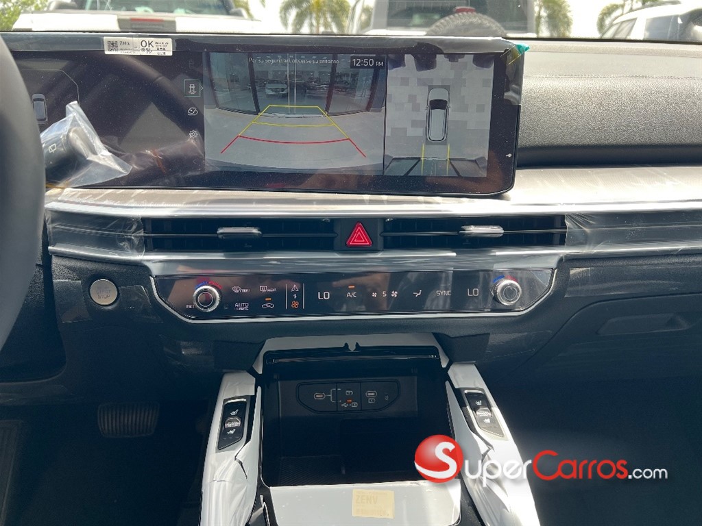 2027 Kia Sorento Limited — foto 11 / 12