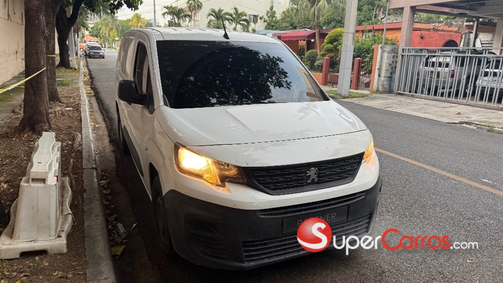 2021 Peugeot Partner — foto 6 / 12