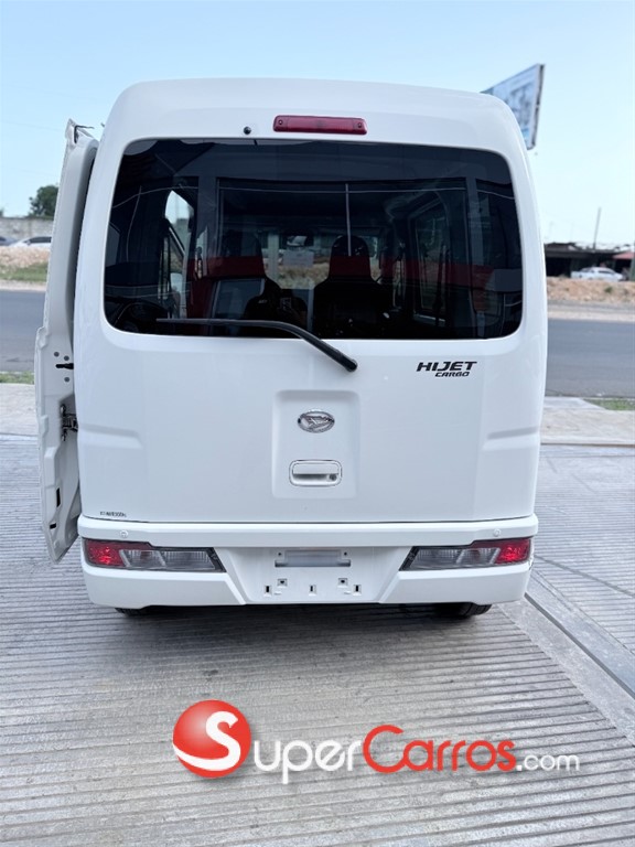 2021 Daihatsu Hijet — foto 10 / 11