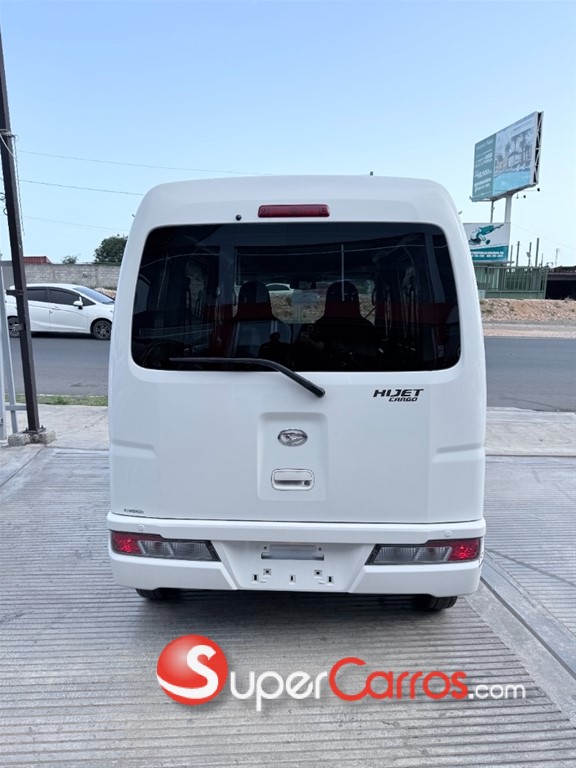 2021 Daihatsu Hijet — foto 11 / 11
