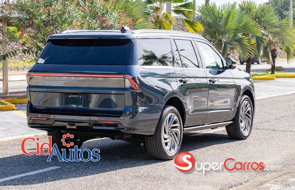 2025 Lincoln Navigator Reserve I — foto 3 / 12