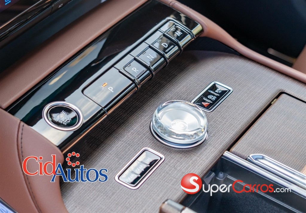 2025 Lincoln Navigator Reserve I — foto 7 / 12