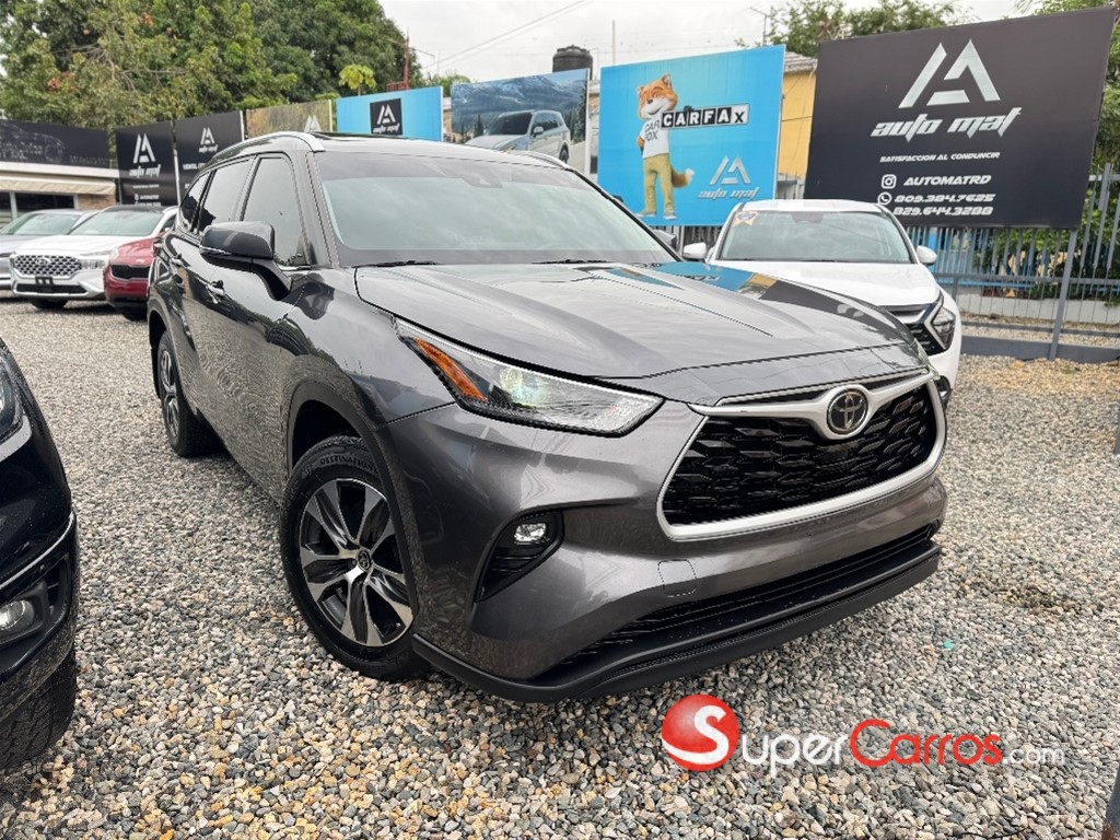2021 Toyota Highlander LE