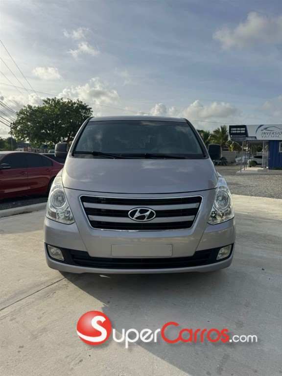 2017 Hyundai Starex
