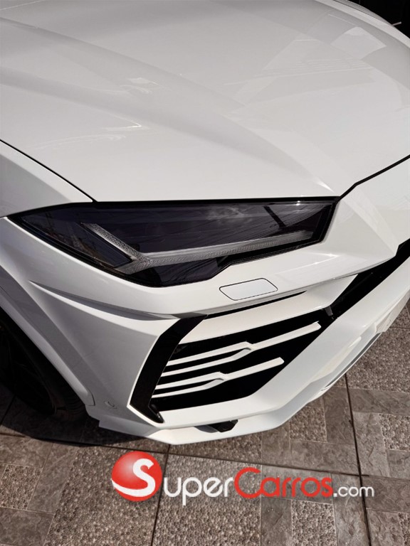 2022 Lamborghini Urus — foto 3 / 10