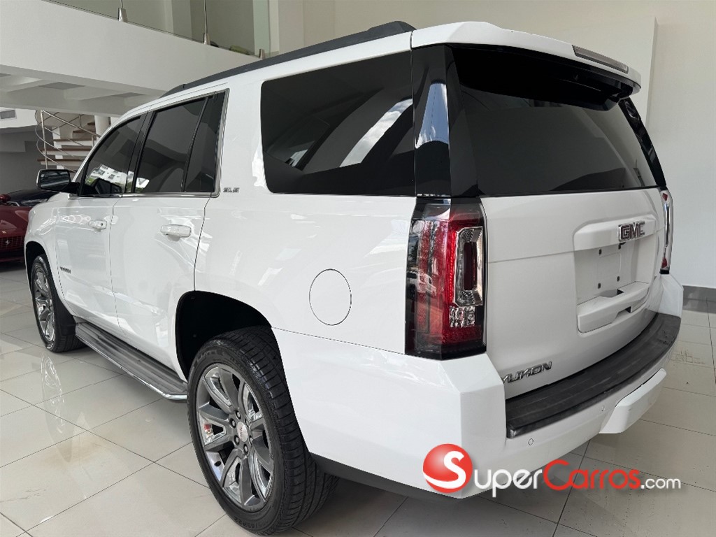2015 GMC Yukon — foto 3 / 7