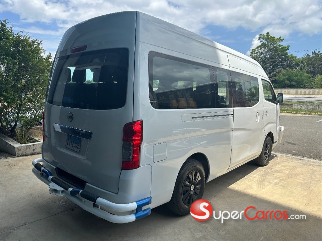2024 Nissan Urvan — foto 4 / 10