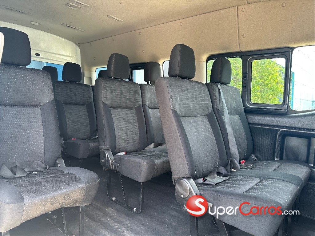 2024 Nissan Urvan — foto 9 / 10