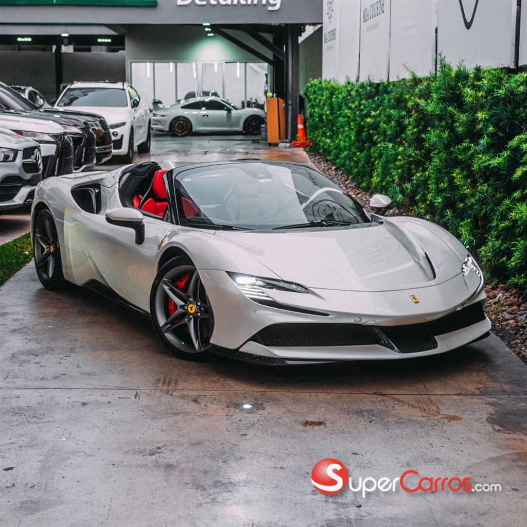 2023 Ferrari SF90 Spider