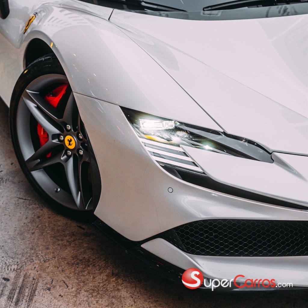 2023 Ferrari SF90 Spider — foto 3 / 12