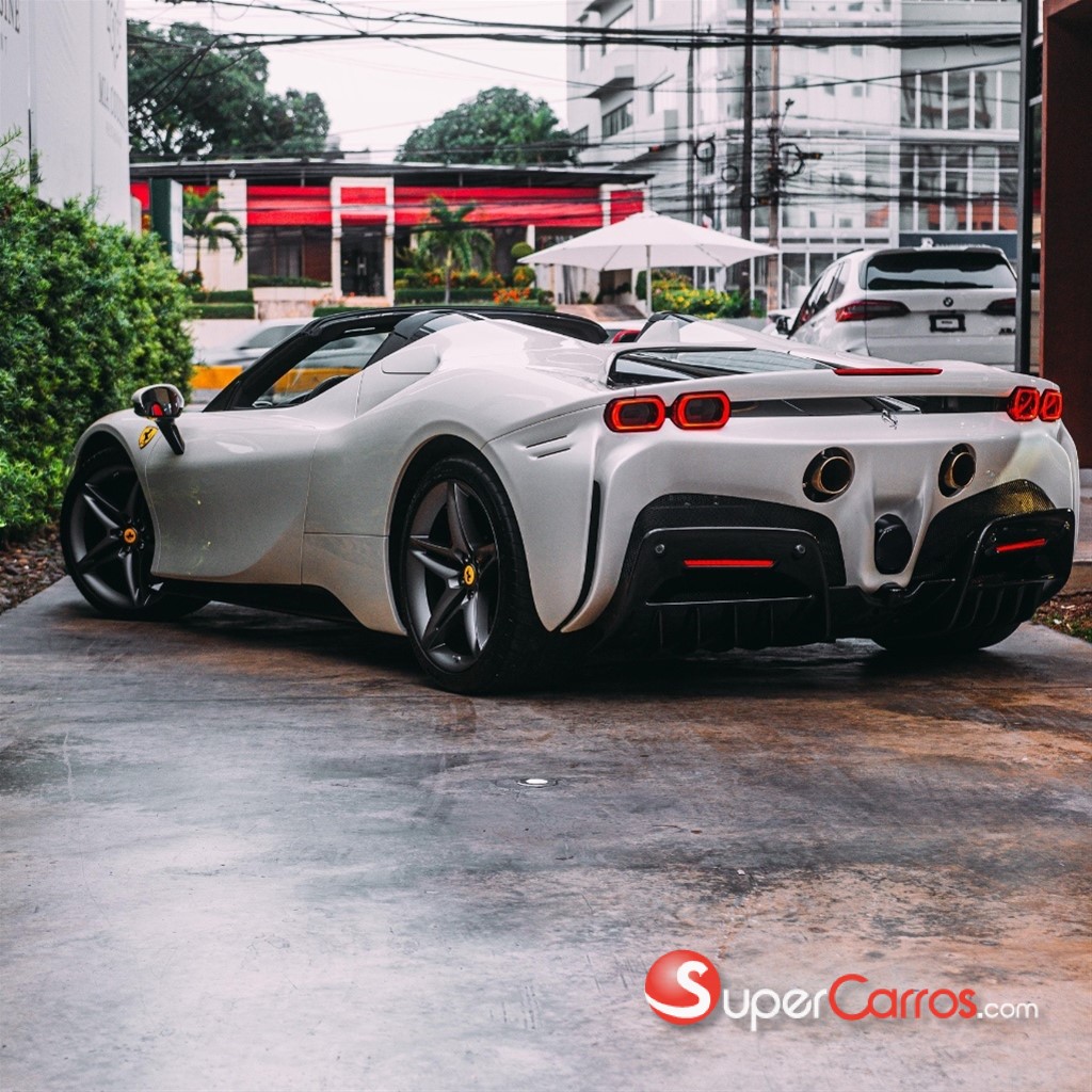 2023 Ferrari SF90 Spider — foto 5 / 12