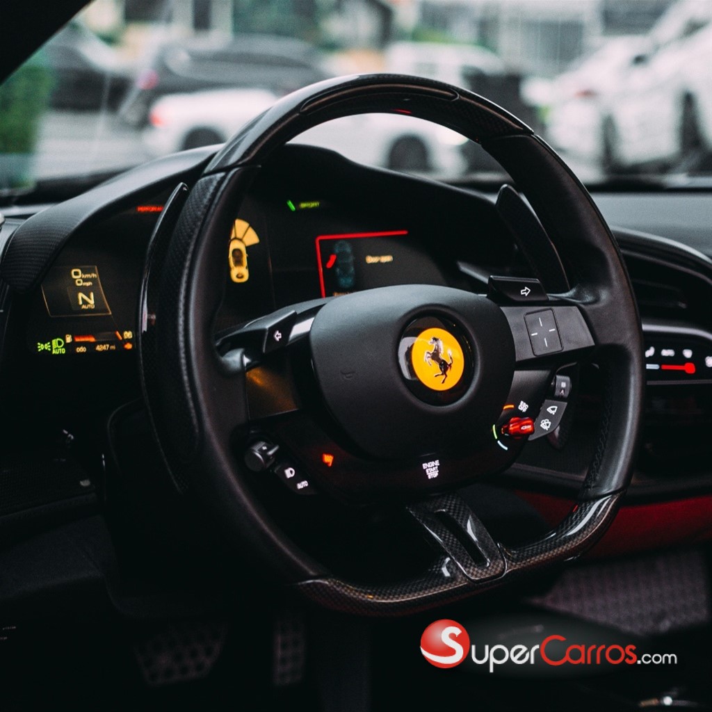 2023 Ferrari SF90 Spider — foto 9 / 12