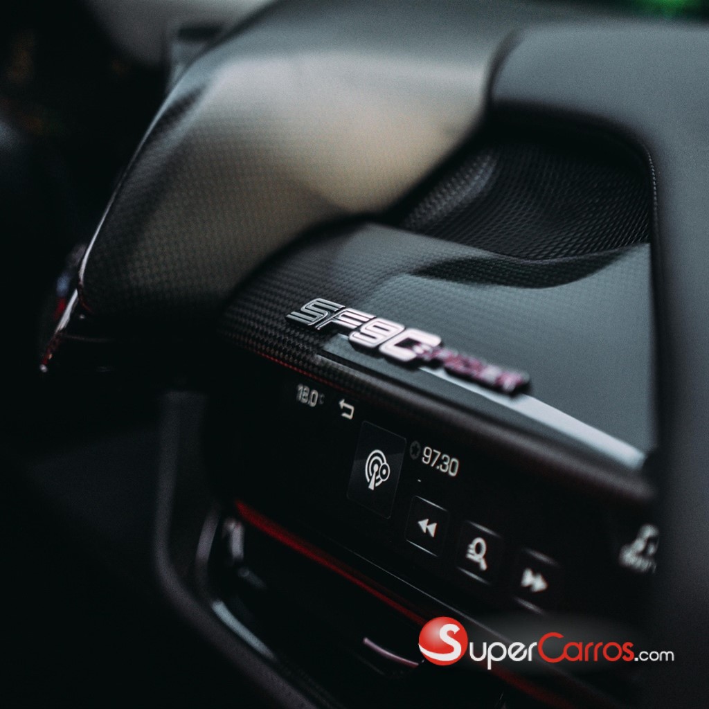 2023 Ferrari SF90 Spider — foto 12 / 12