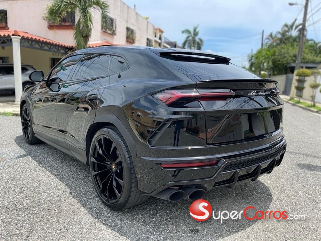 2019 Lamborghini Urus — foto 4 / 7