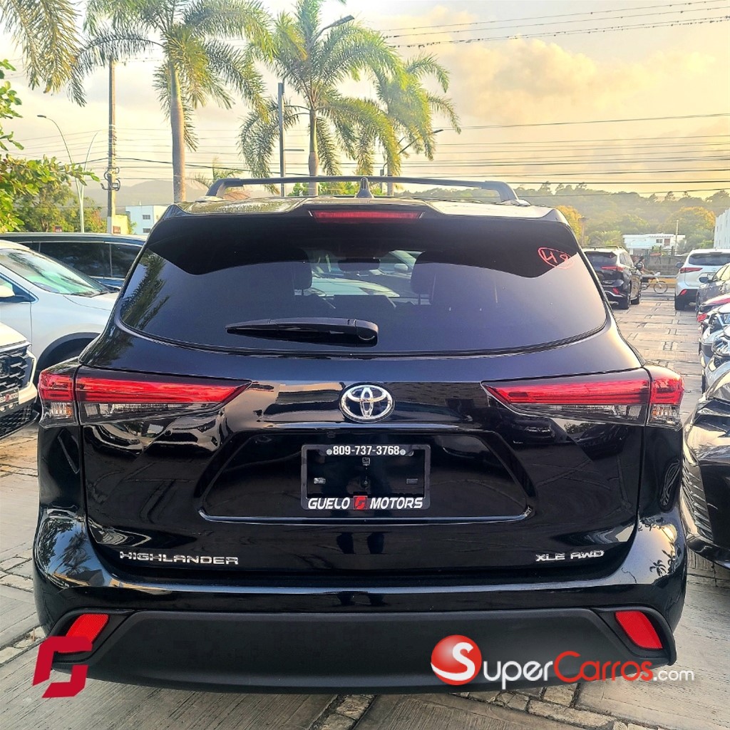 2023 Toyota Highlander XLE — foto 2 / 10