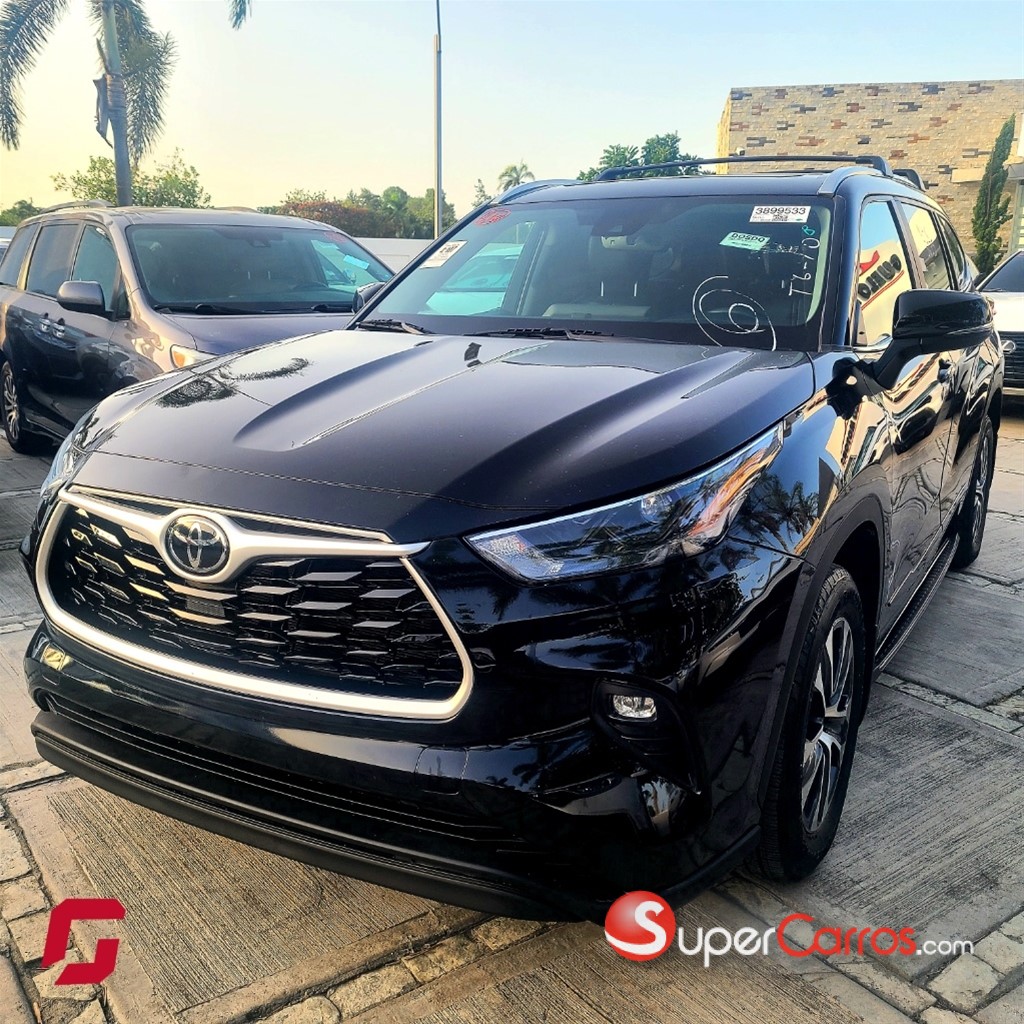 2023 Toyota Highlander XLE — foto 4 / 10