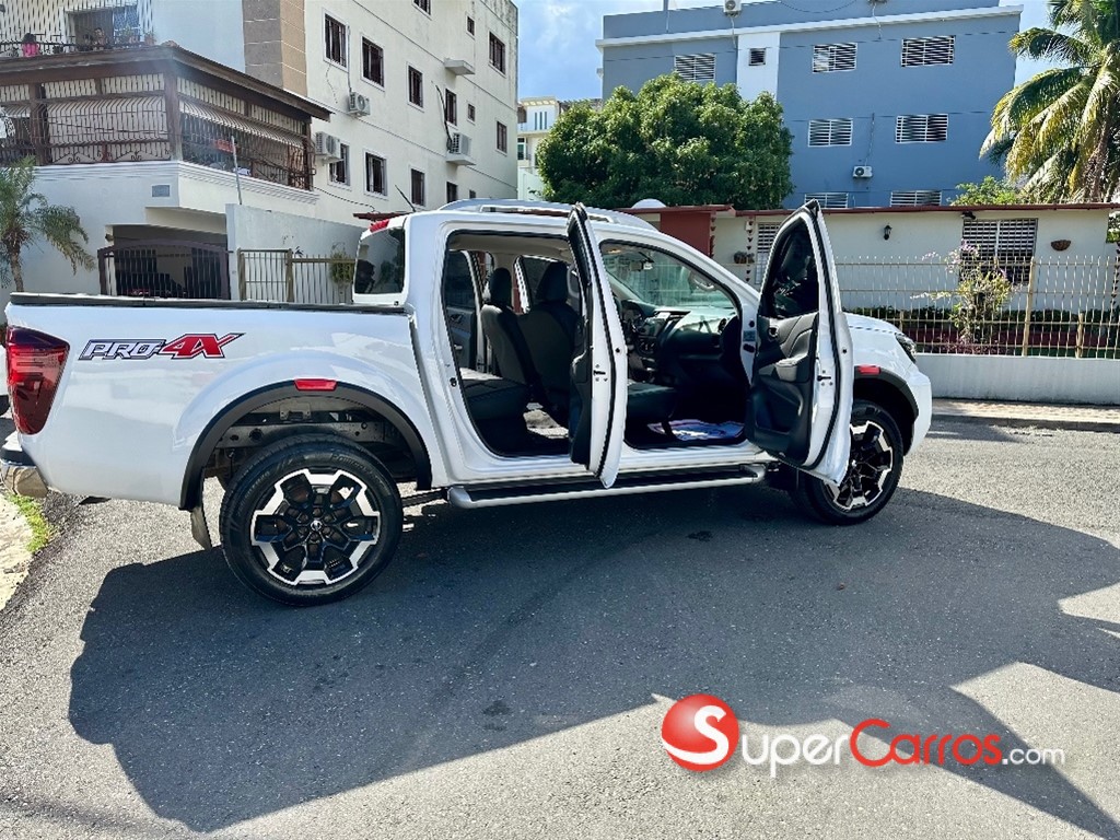 2021 Nissan Frontier — foto 3 / 12