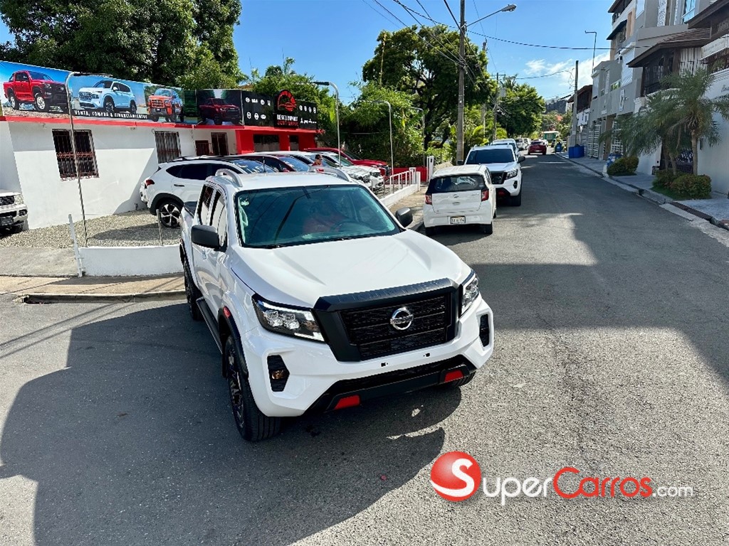 2021 Nissan Frontier — foto 4 / 12