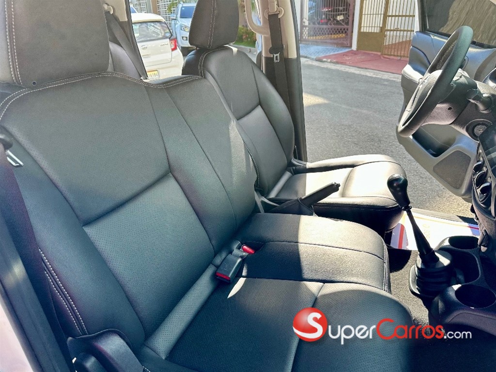 2021 Nissan Frontier — foto 11 / 12
