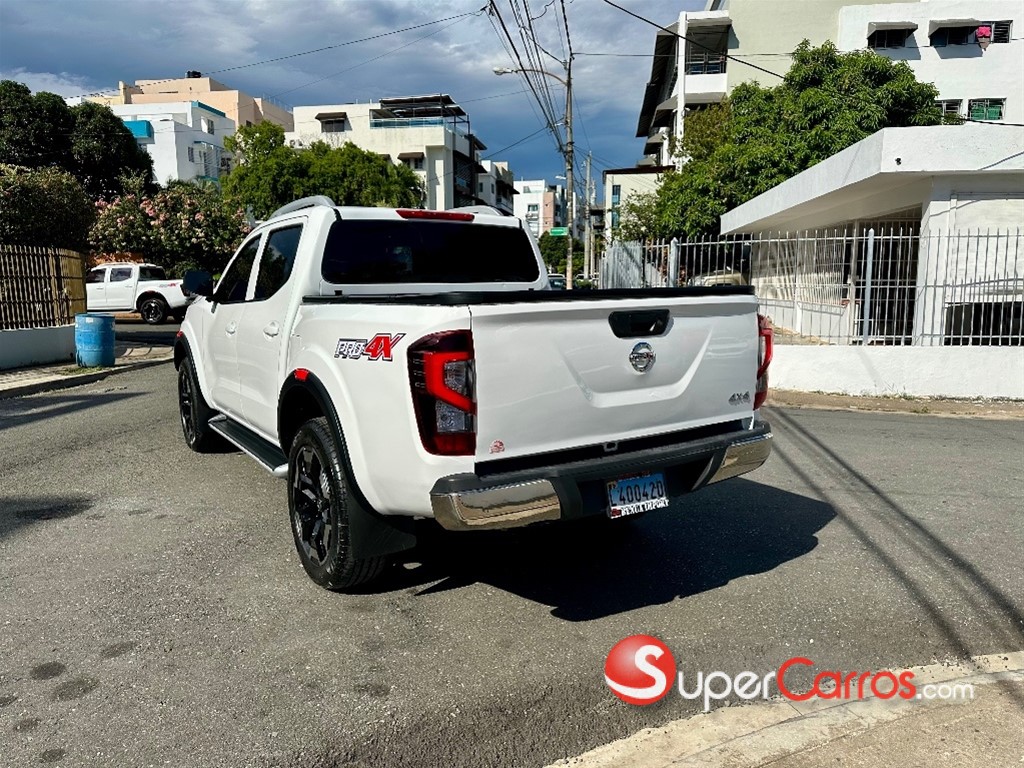 2021 Nissan Frontier — foto 12 / 12