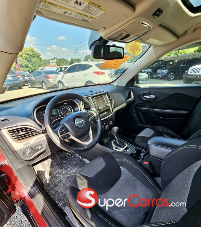 2016 Jeep Cherokee Latitude — foto 11 / 11
