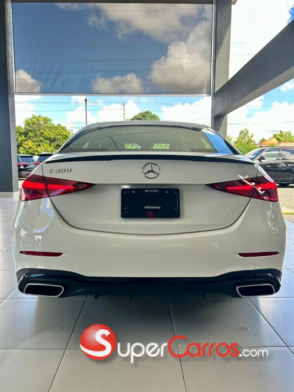 2023 Mercedes-Benz Clase C 300 AMG — foto 2 / 11